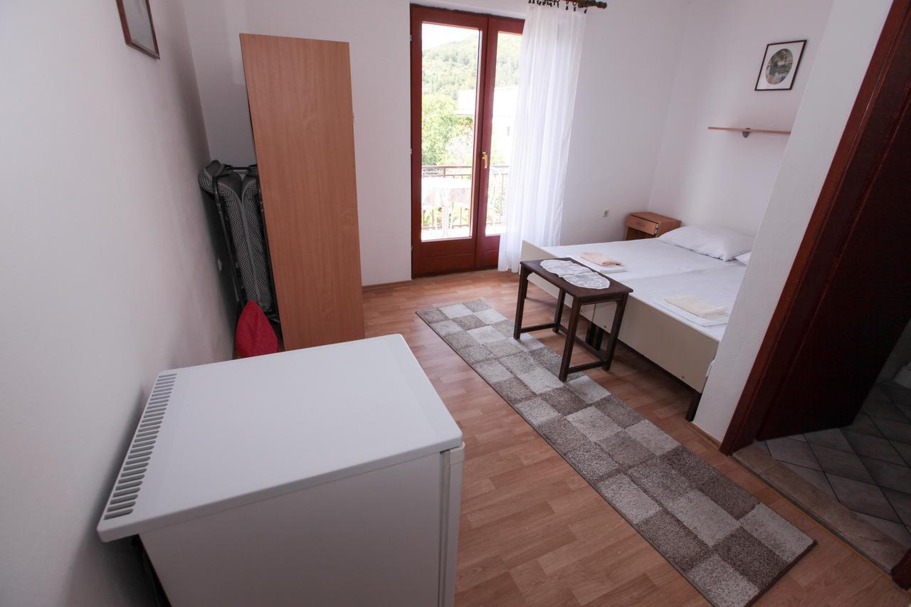 פודאצה Apartments Adna מראה חיצוני תמונה