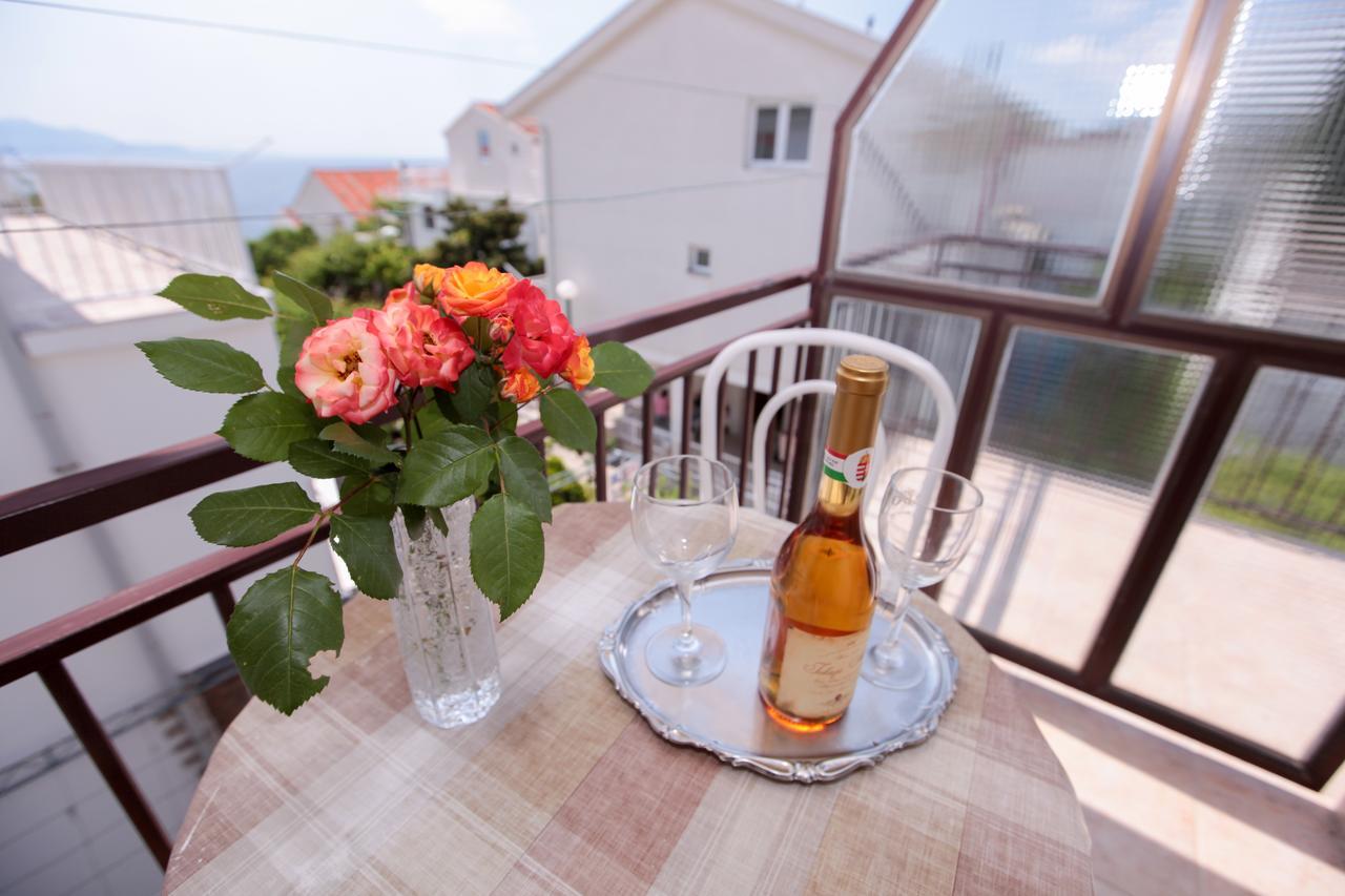 פודאצה Apartments Adna מראה חיצוני תמונה