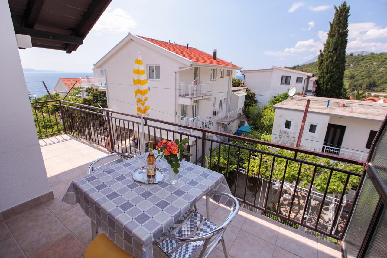 פודאצה Apartments Adna מראה חיצוני תמונה